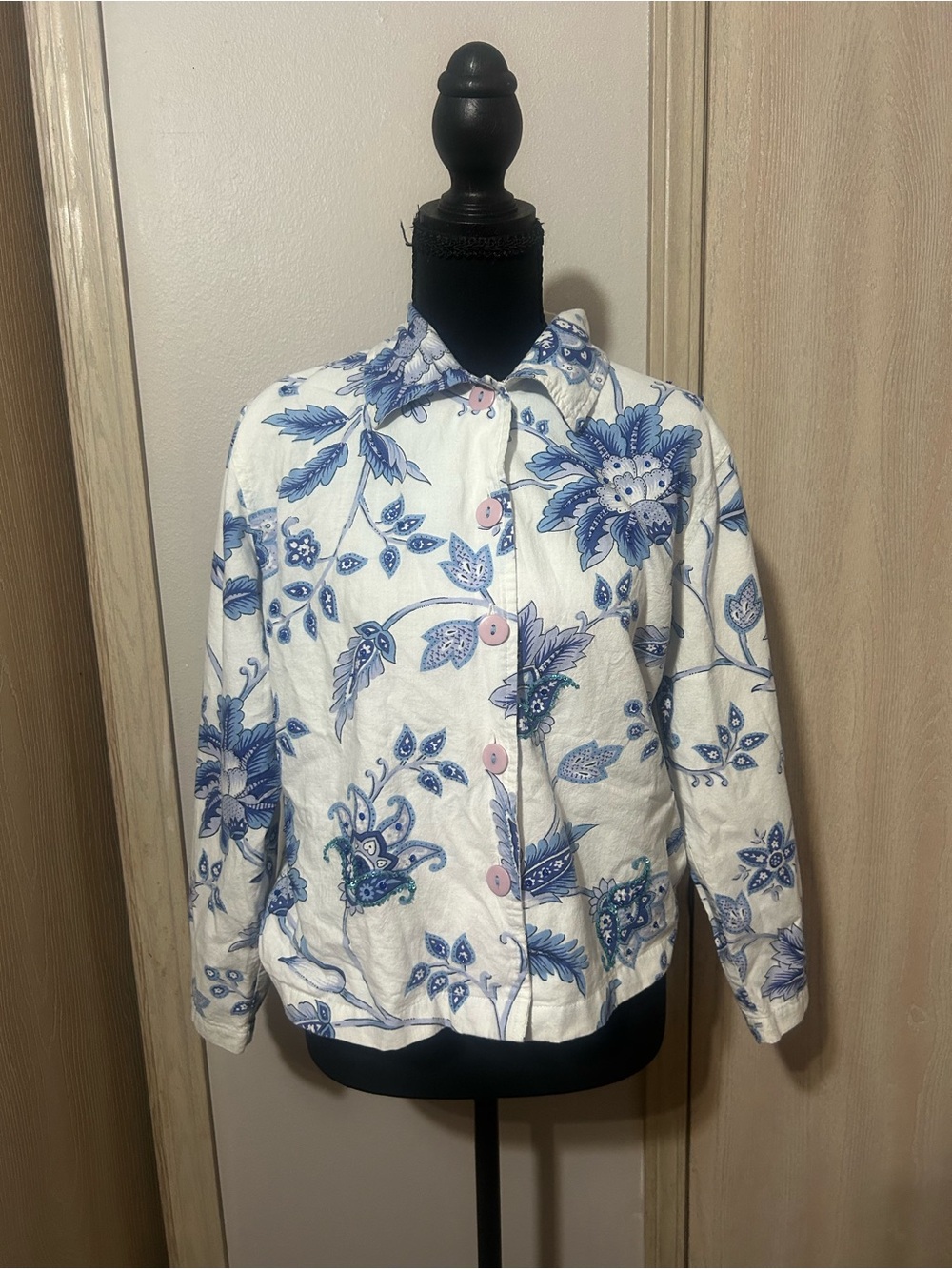 White and Blue Floral Button-Front Blouse